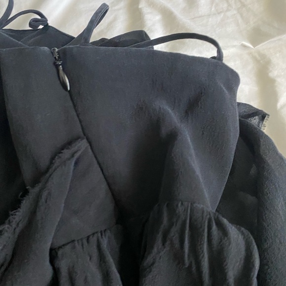 Black tank top! - Picture 7 of 7